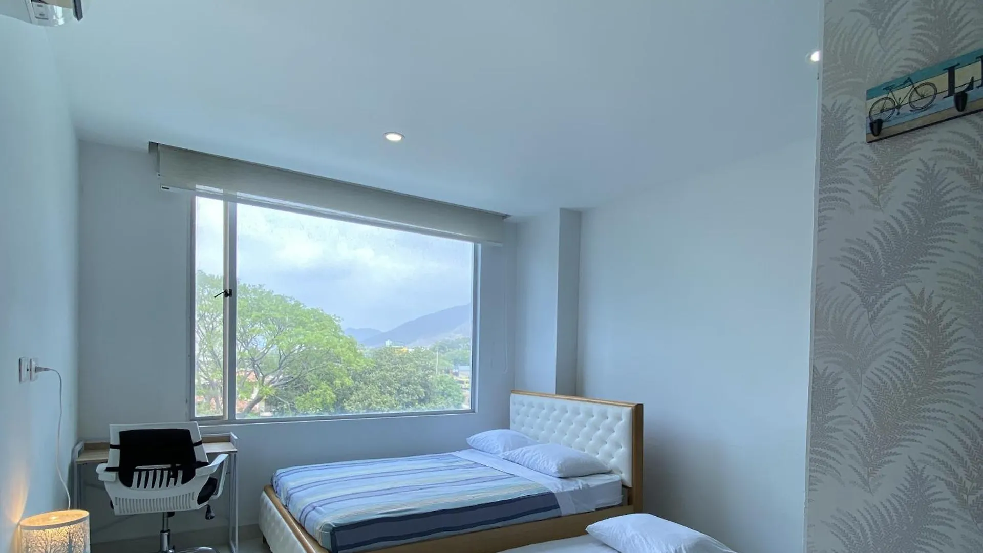 Hermoso Apto Familiar En Sector Bello Horizonte 圣玛尔塔 公寓